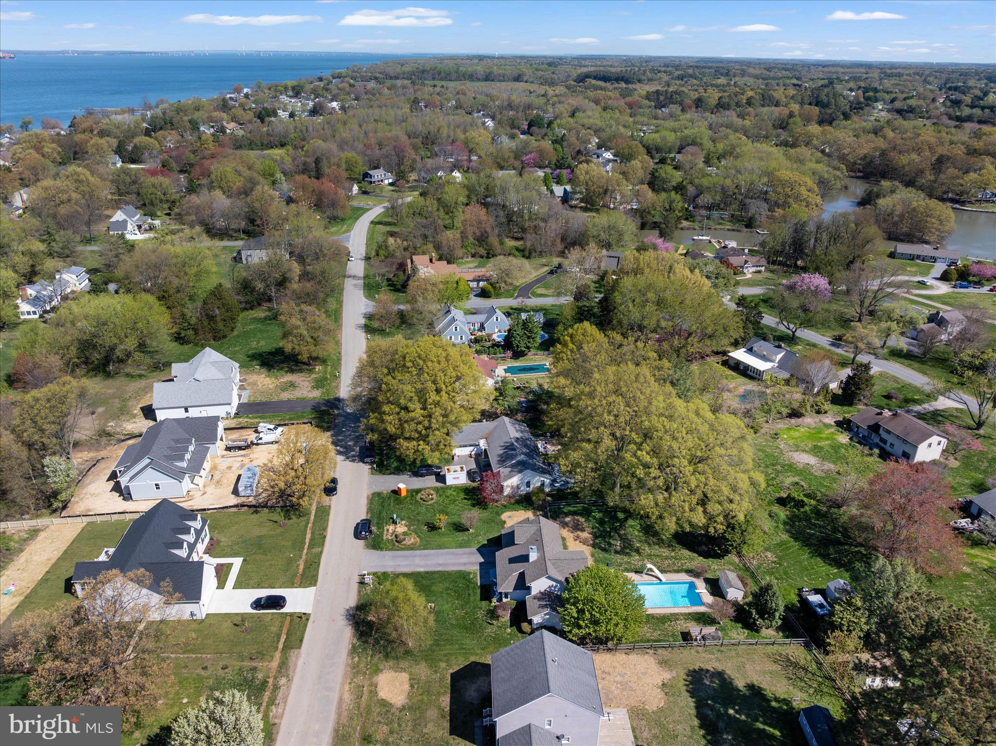 QUEEN ANNE COLONY - Residential