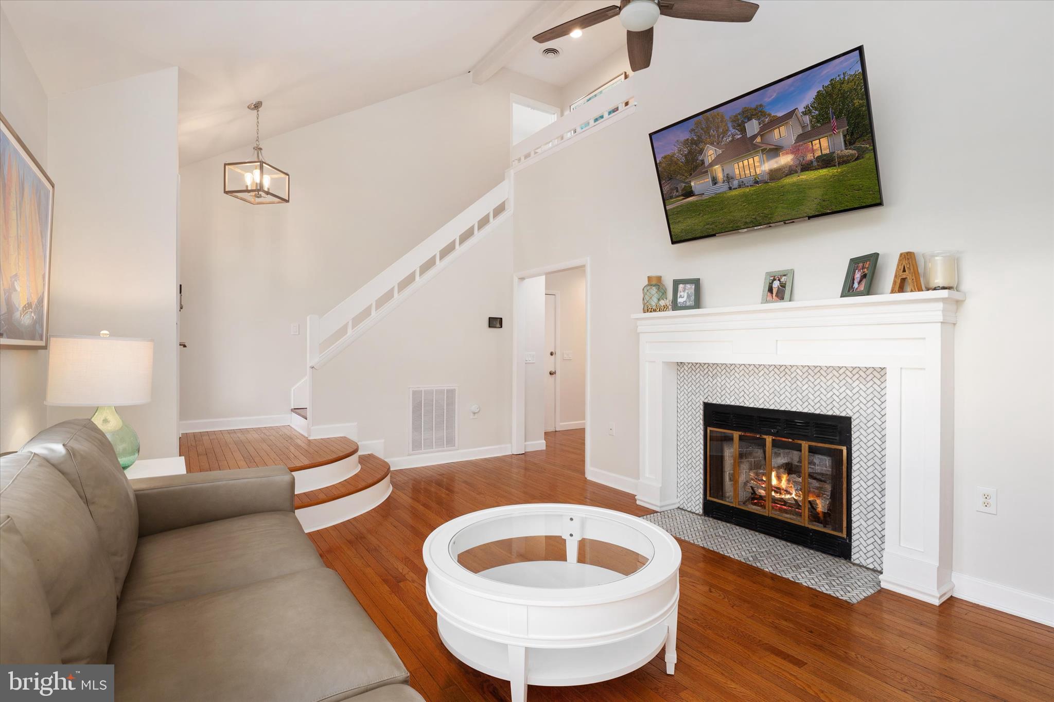 QUEEN ANNE COLONY - Residential