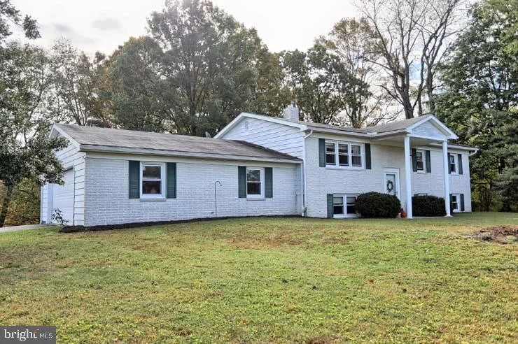 336 Sycamore Drive, Thompsontown, PA 17094