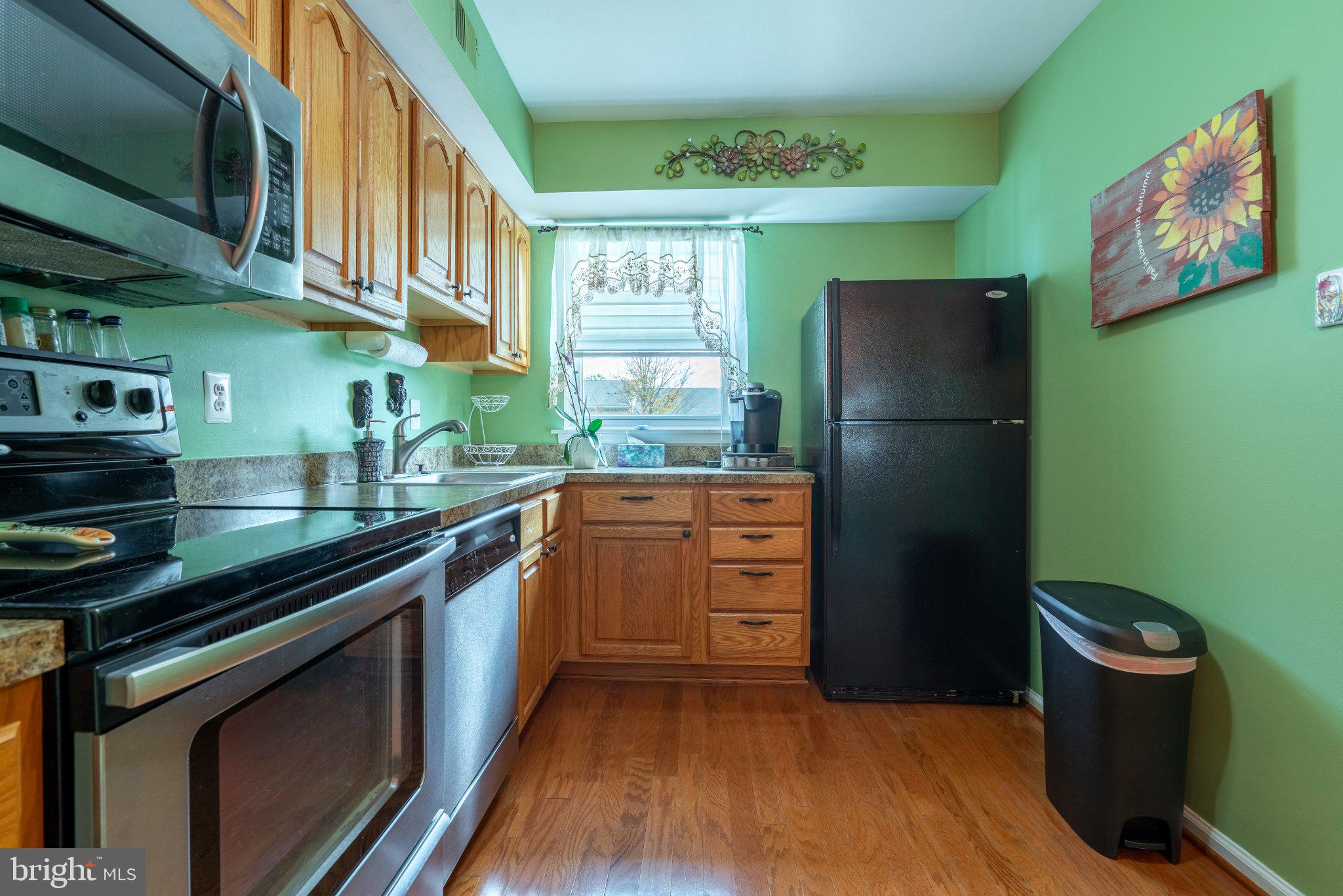 8 CROMWELL DRIVE 107 U-8