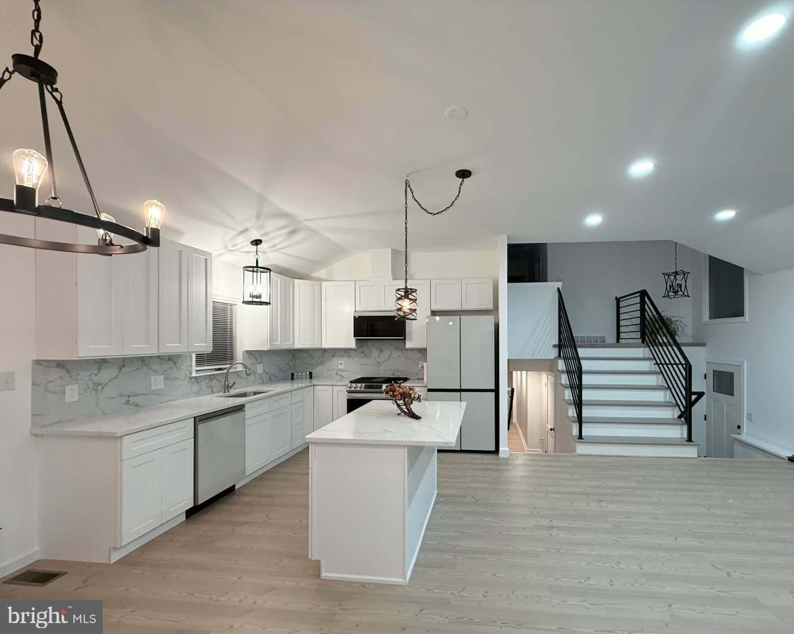 206 VAN BUREN AVENUE