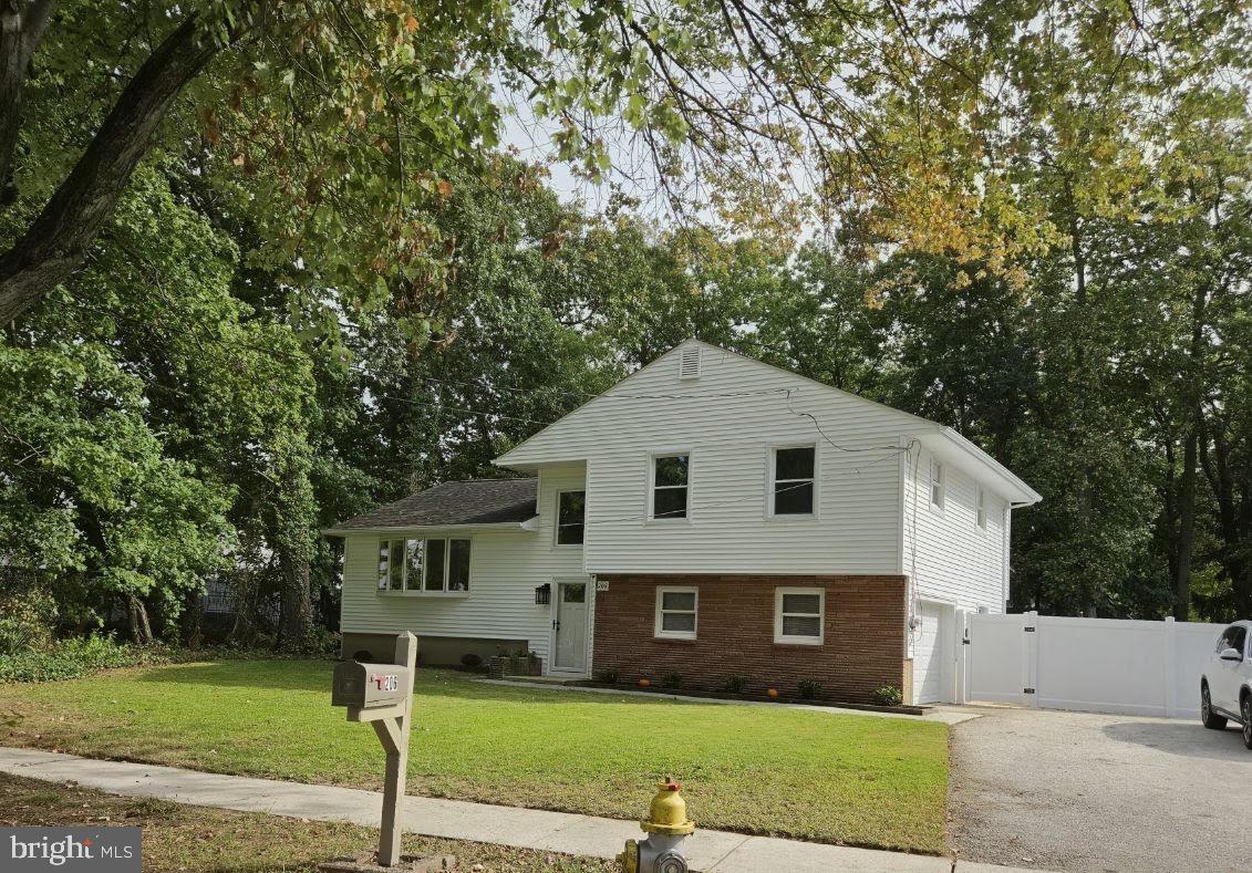 206 VAN BUREN AVENUE