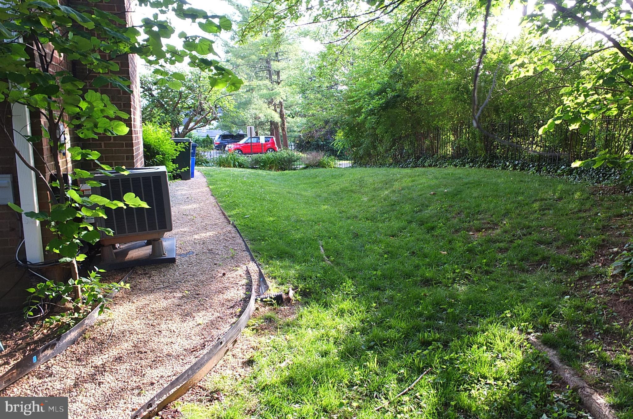 WOODSIDE - Residential