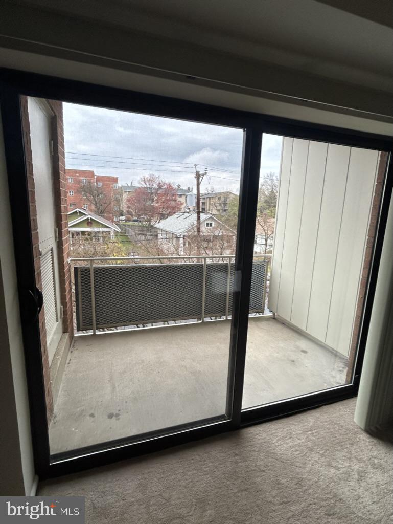 CLEVELAND HOUSE - Residential Lease