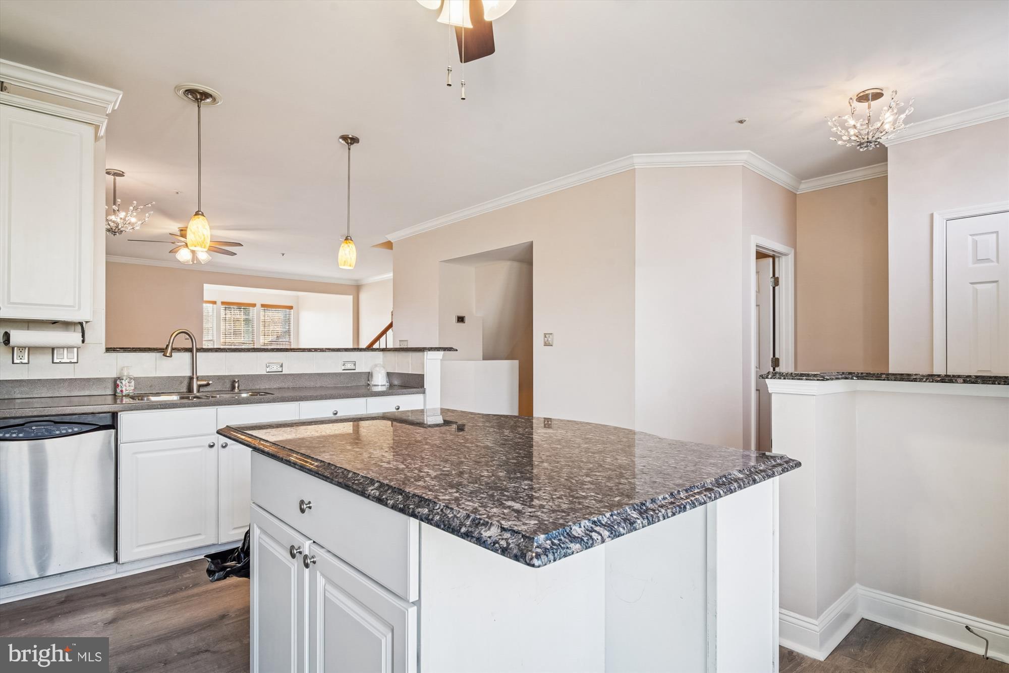 SOUTH RIVER COLONY - Residential Lease