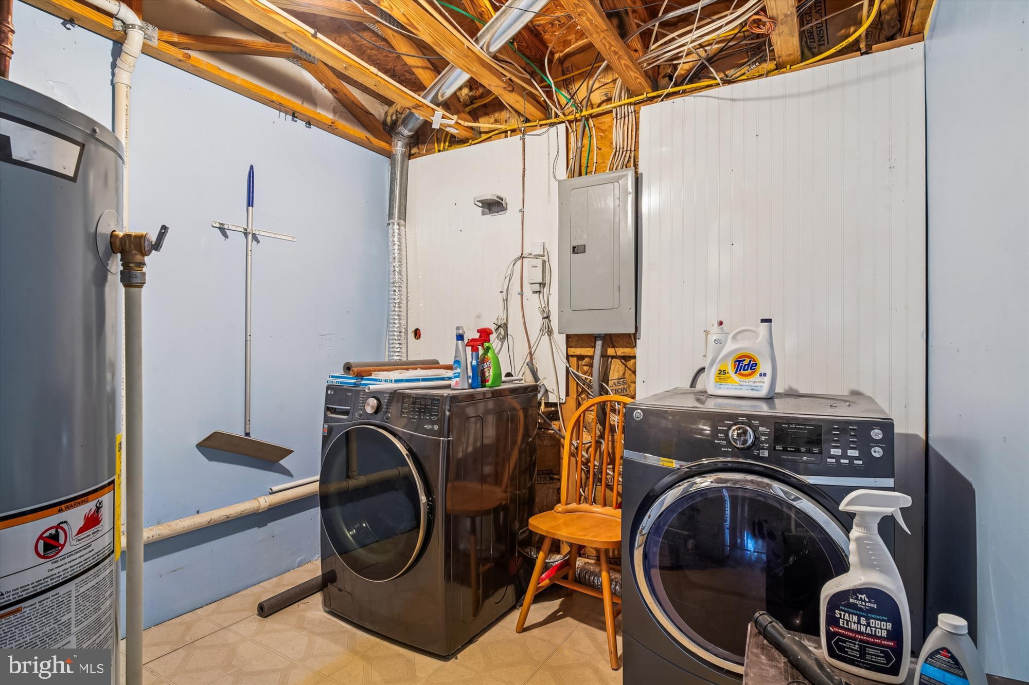 SOUTH RIVER COLONY - Residential Lease