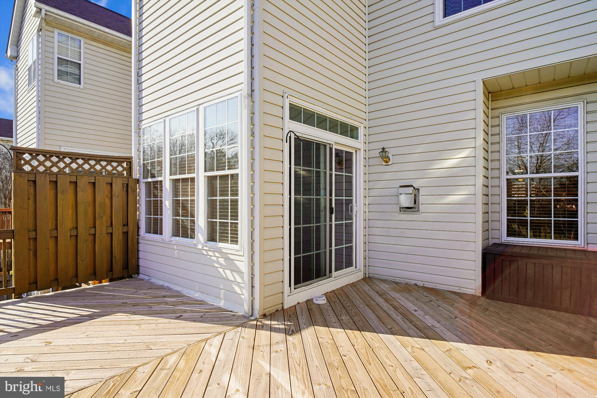 SOUTH RIVER COLONY - Residential Lease