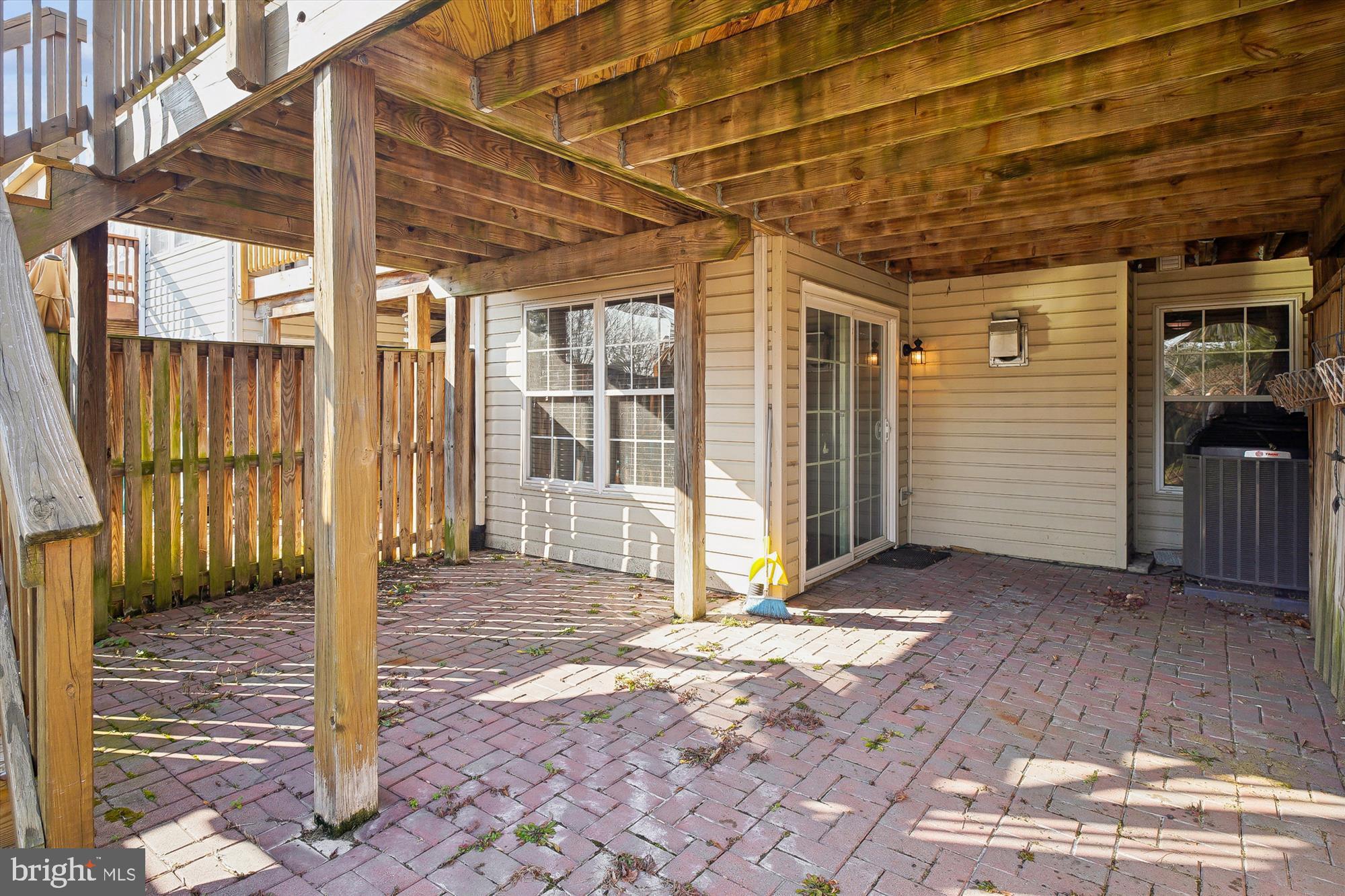 SOUTH RIVER COLONY - Residential Lease