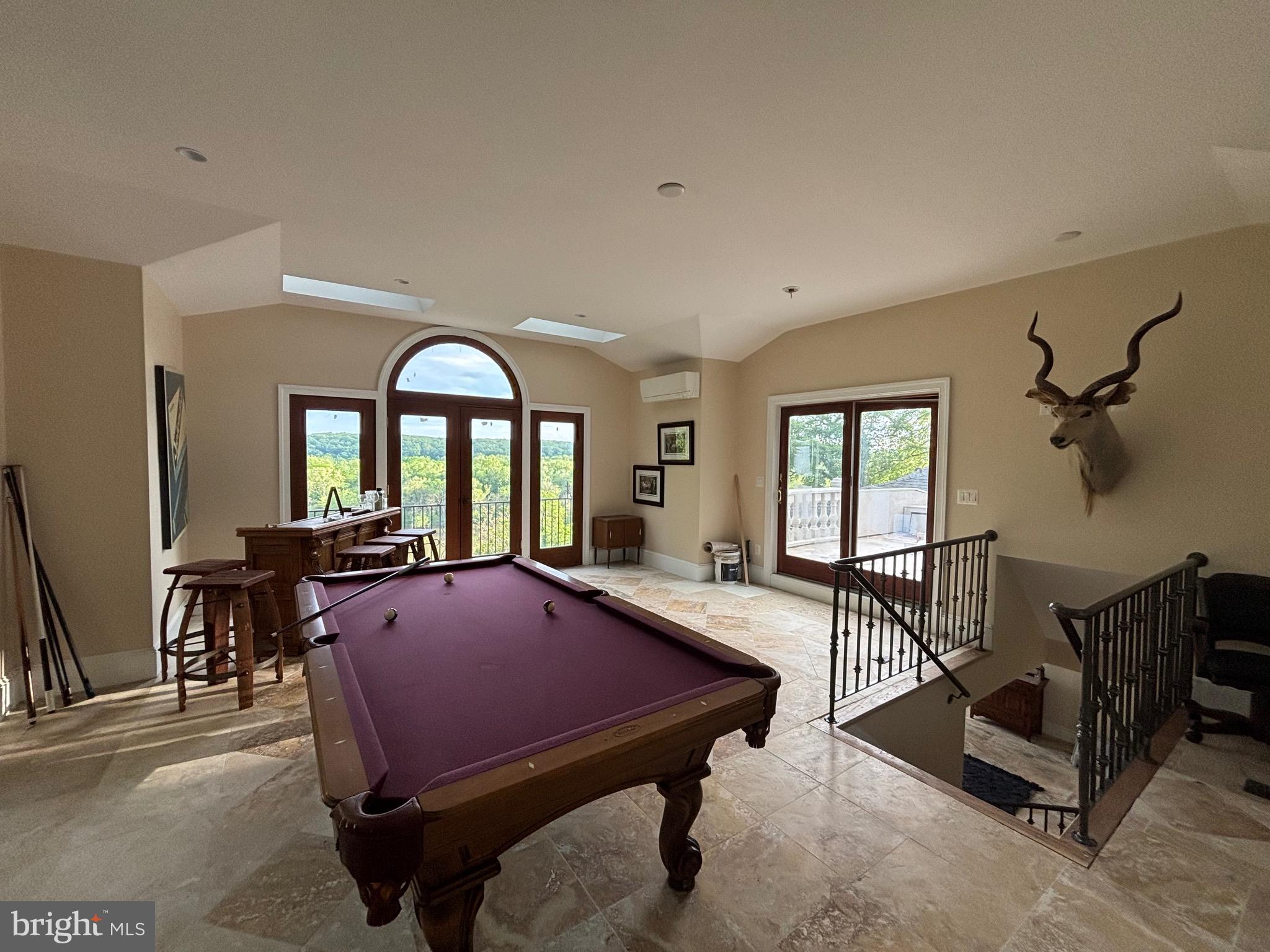 DARNESTOWN OUTSIDE - Residential