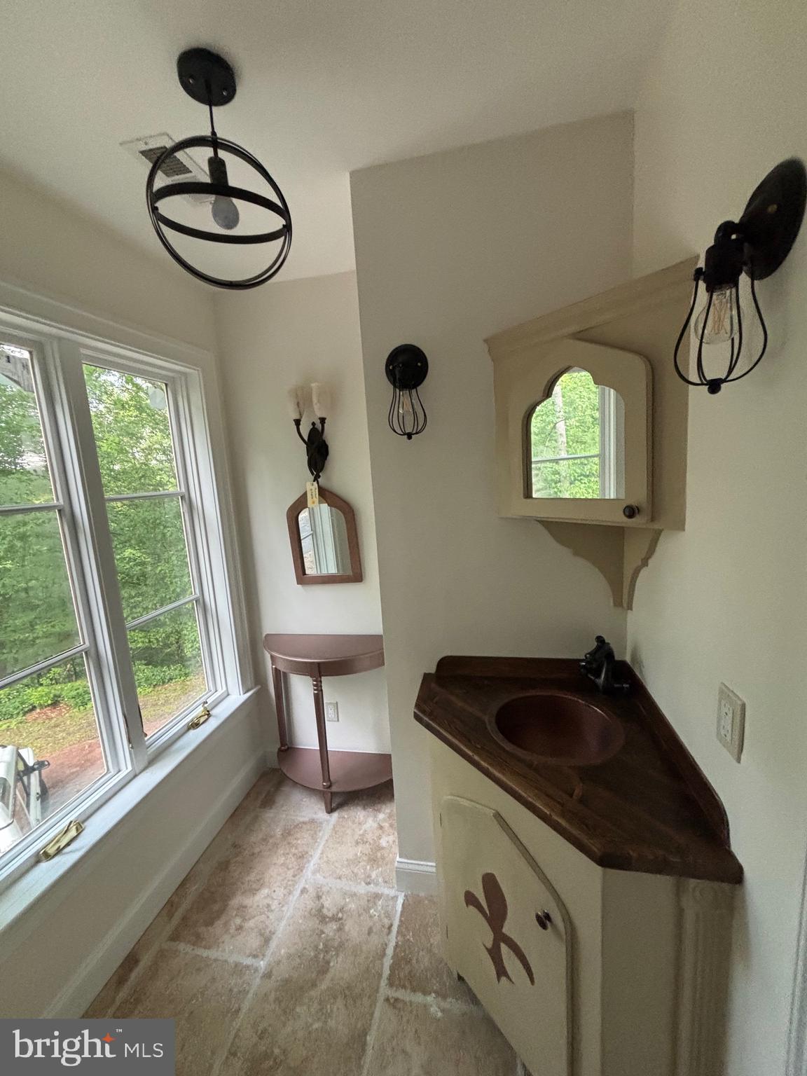 DARNESTOWN OUTSIDE - Residential