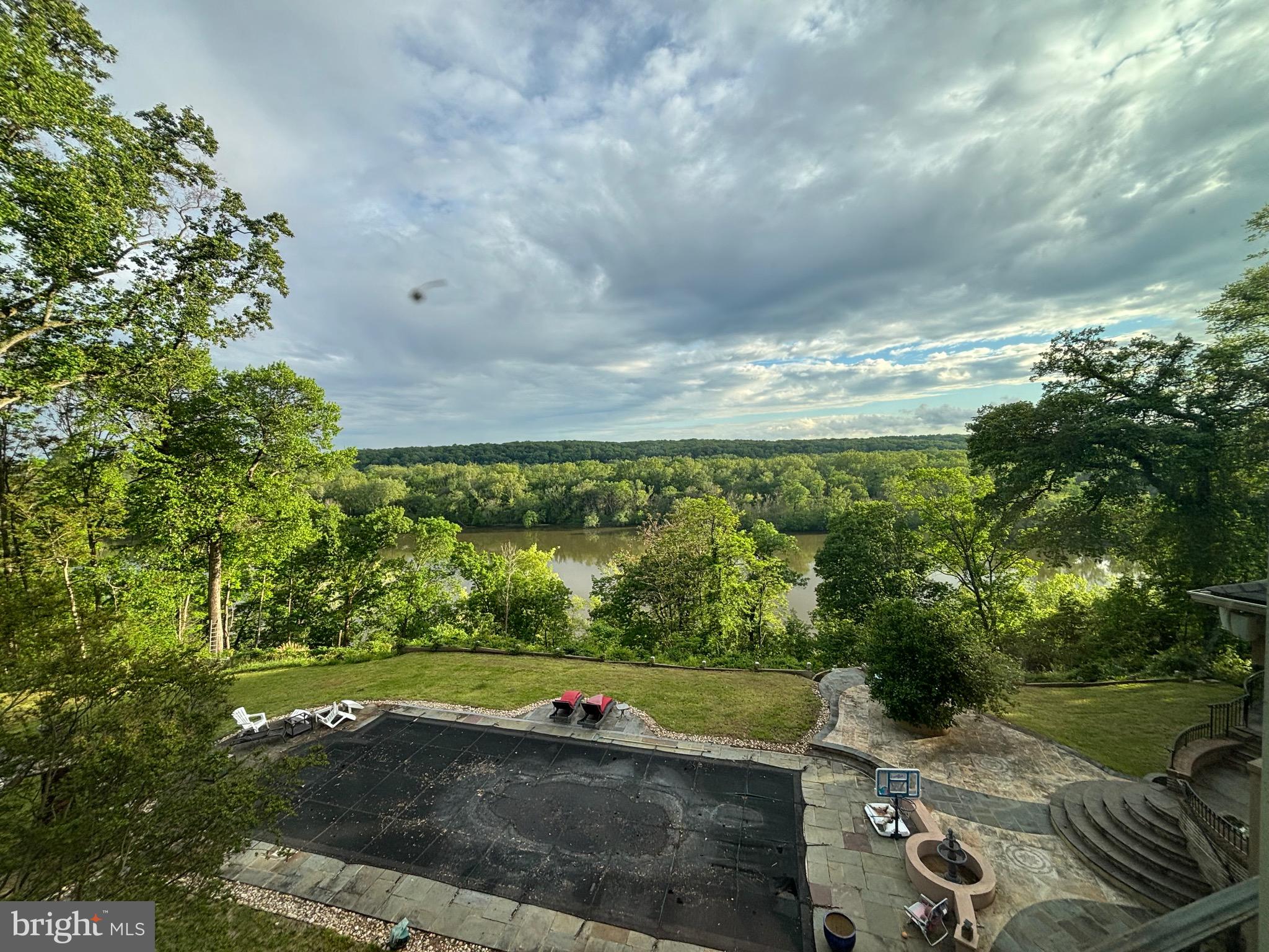 DARNESTOWN OUTSIDE - Residential