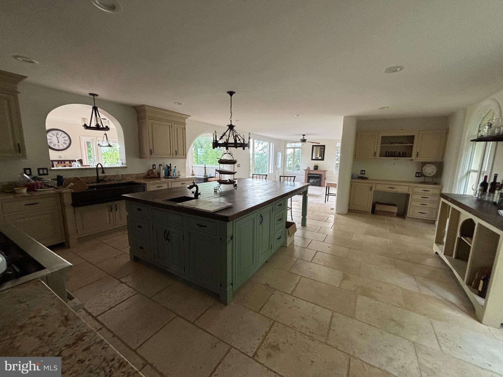 DARNESTOWN OUTSIDE - Residential