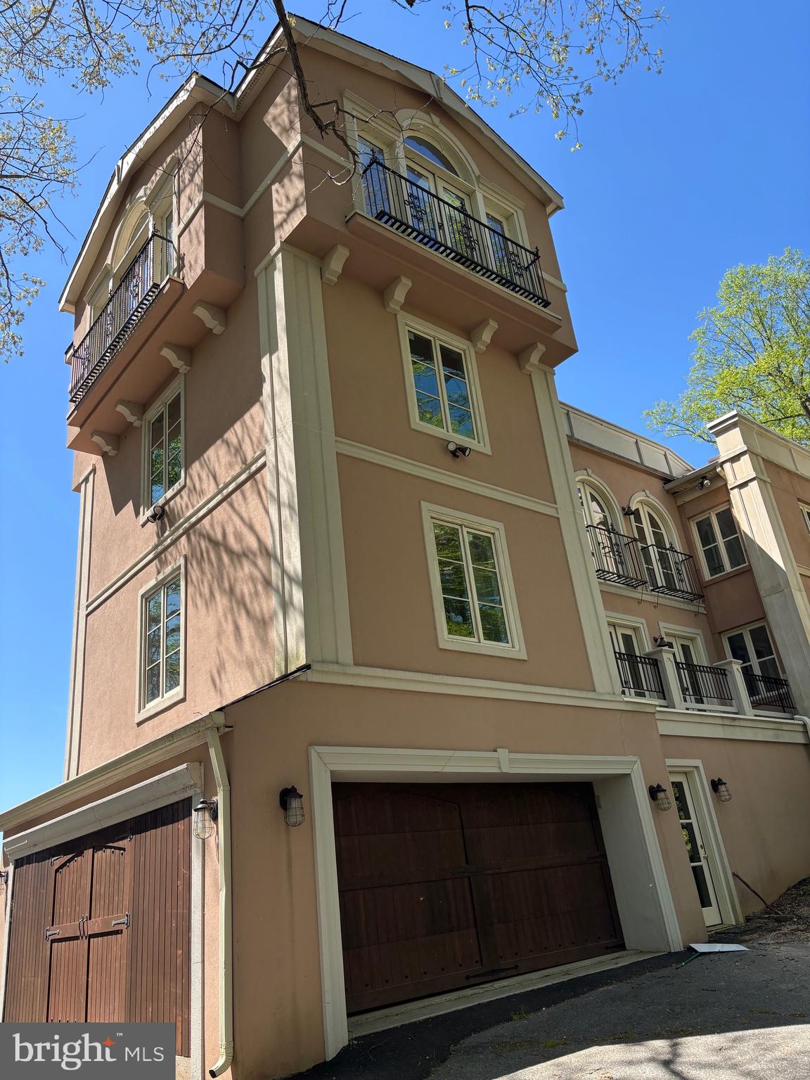 DARNESTOWN OUTSIDE - Residential