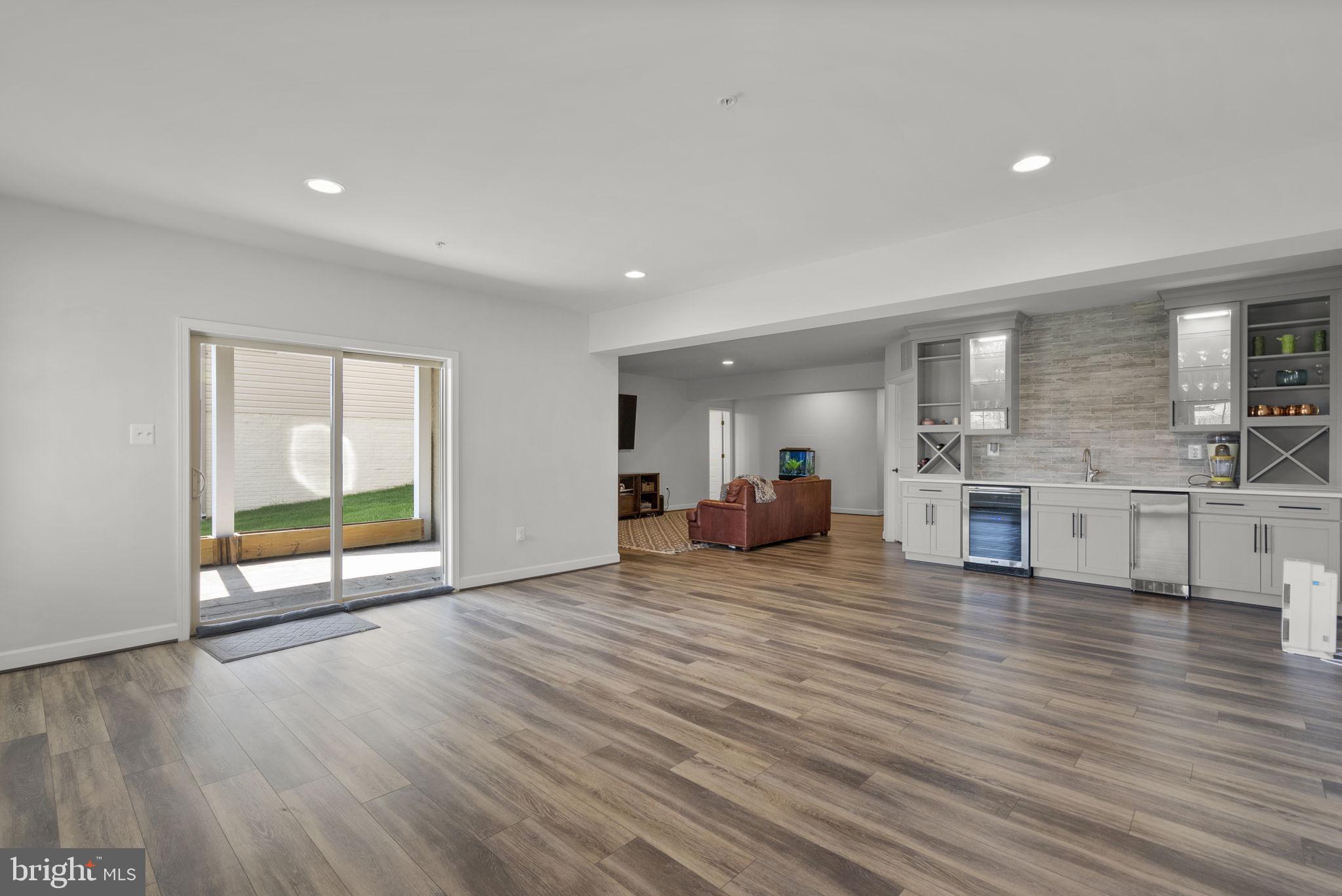 CABIN BRANCH - Residential