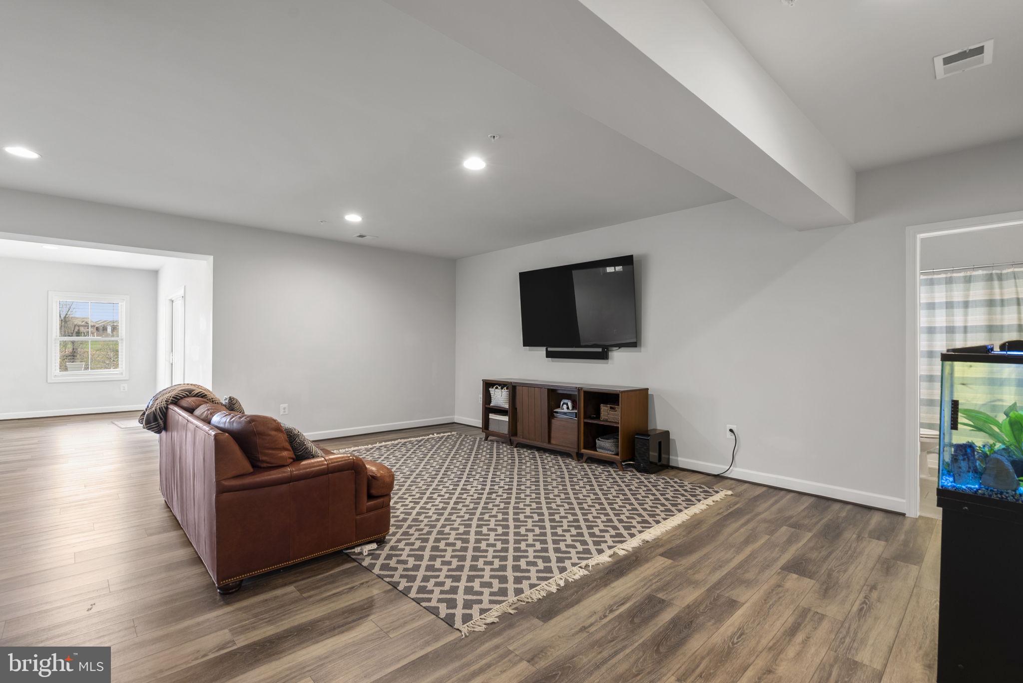 CABIN BRANCH - Residential