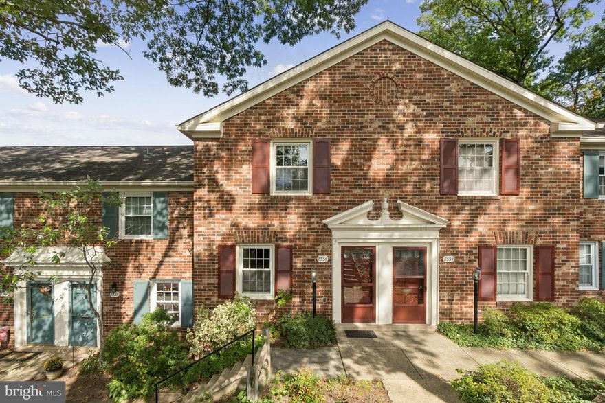 Welcome to this lovely townhouse style condo in highly coveted Cardinal Forest!  This 2 bedroom condo has 1 full and 1 half bath.  The light filled eat-in kitchen has newer counter tops and over looks the main living space.  Step down to the large great room with high ceilings.  Walk out to the private fenced back yard with storage shed.  The upper level has 2 large bedrooms and a full bath with washer dryer.  Enjoy being in a community with tot lots, pool, tennis, walking path and desirable schools.  Assigned parking, gas, water, exterior (front) maintenance, and roof are covered by the condo fee.  Live the care free life!