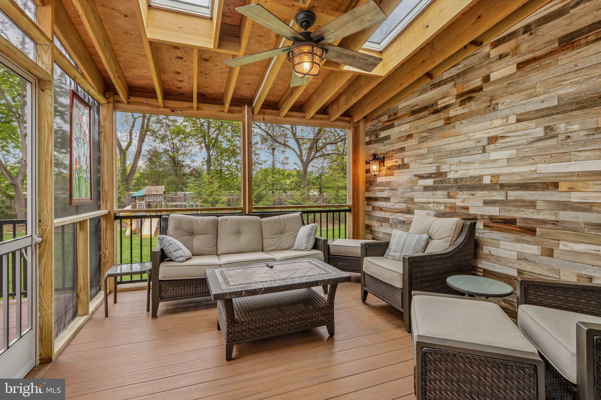 GLENHARDIE - Residential