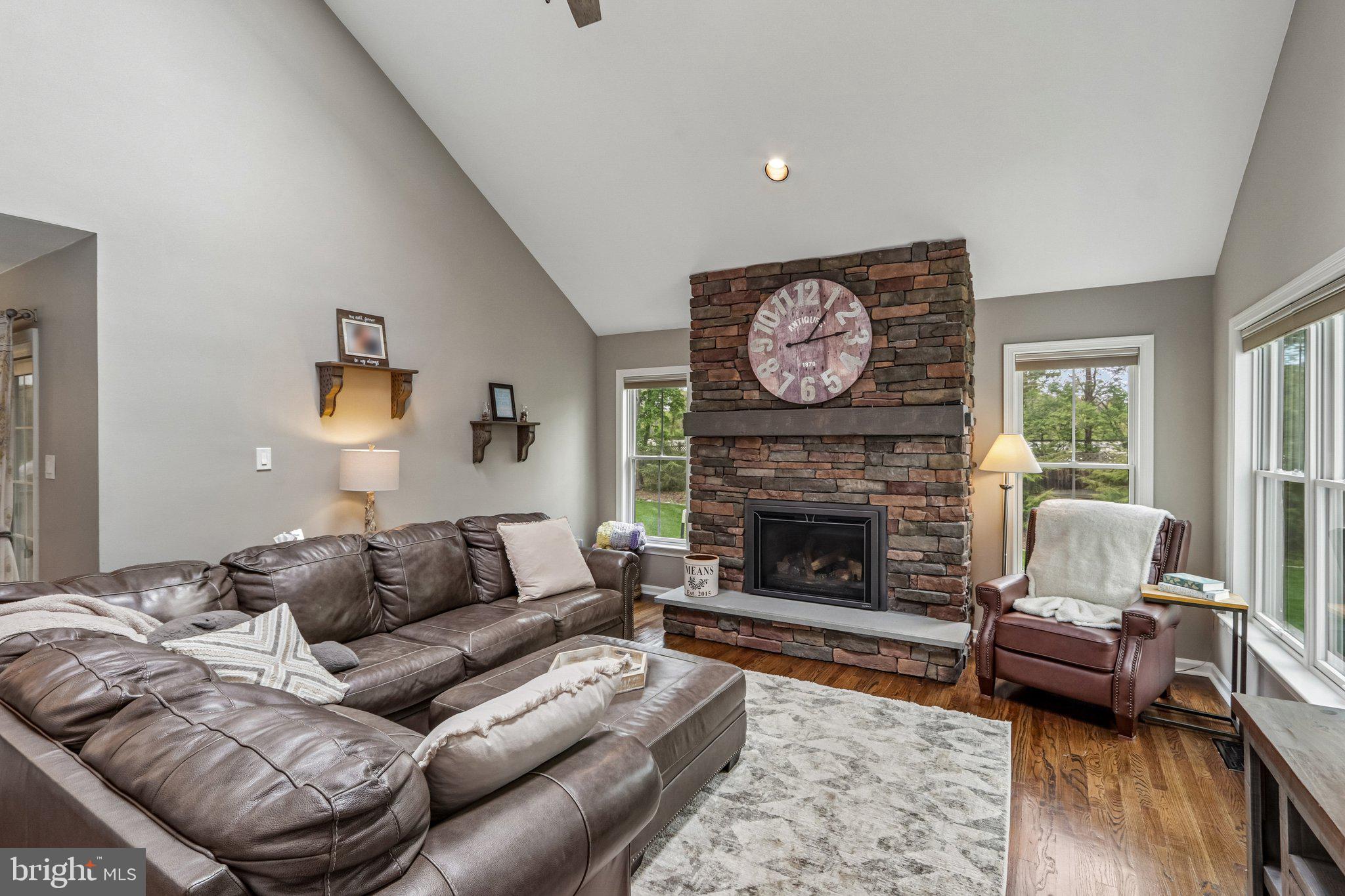 GLENHARDIE - Residential