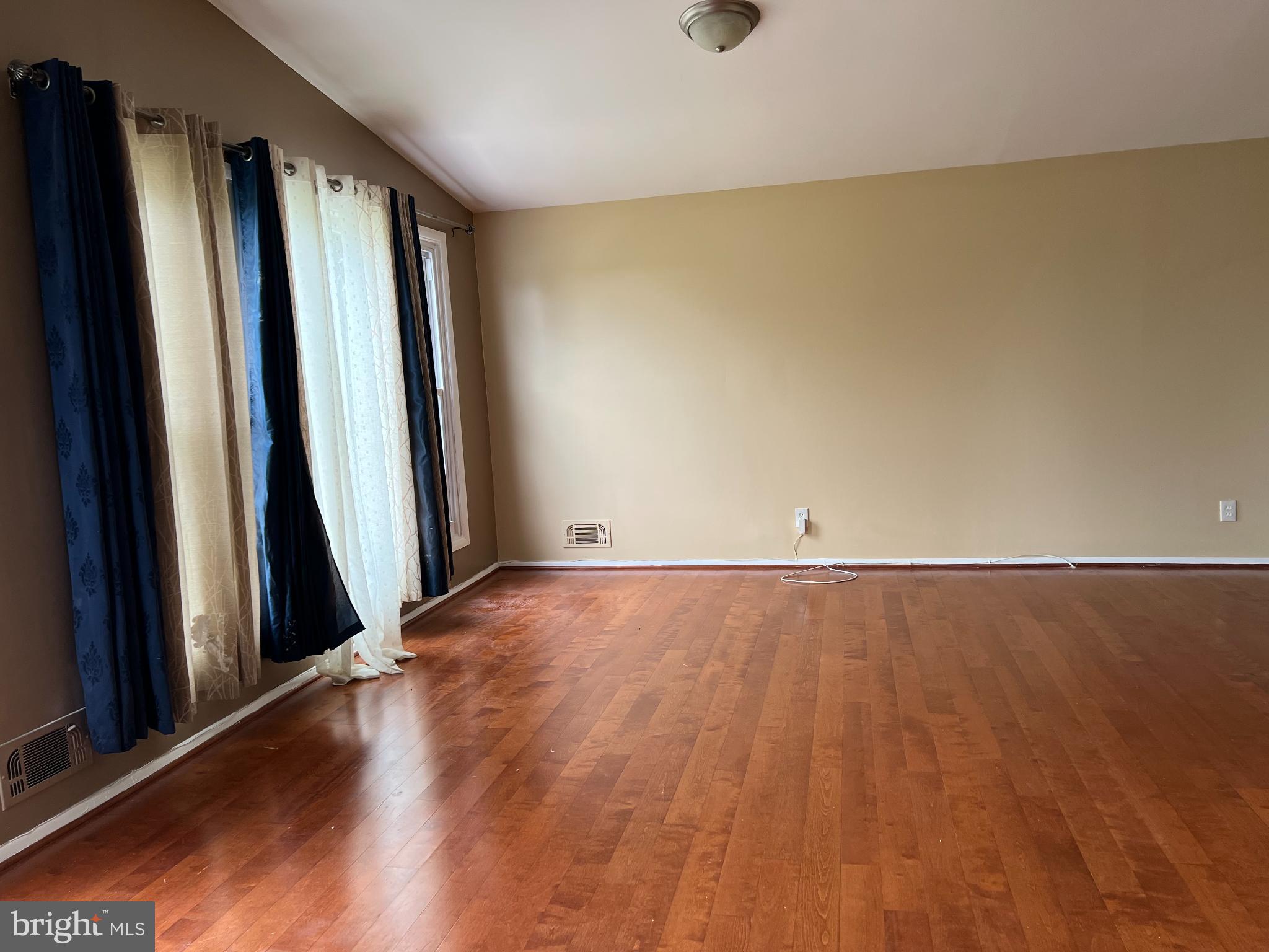 STEVENSWOOD - Residential Lease