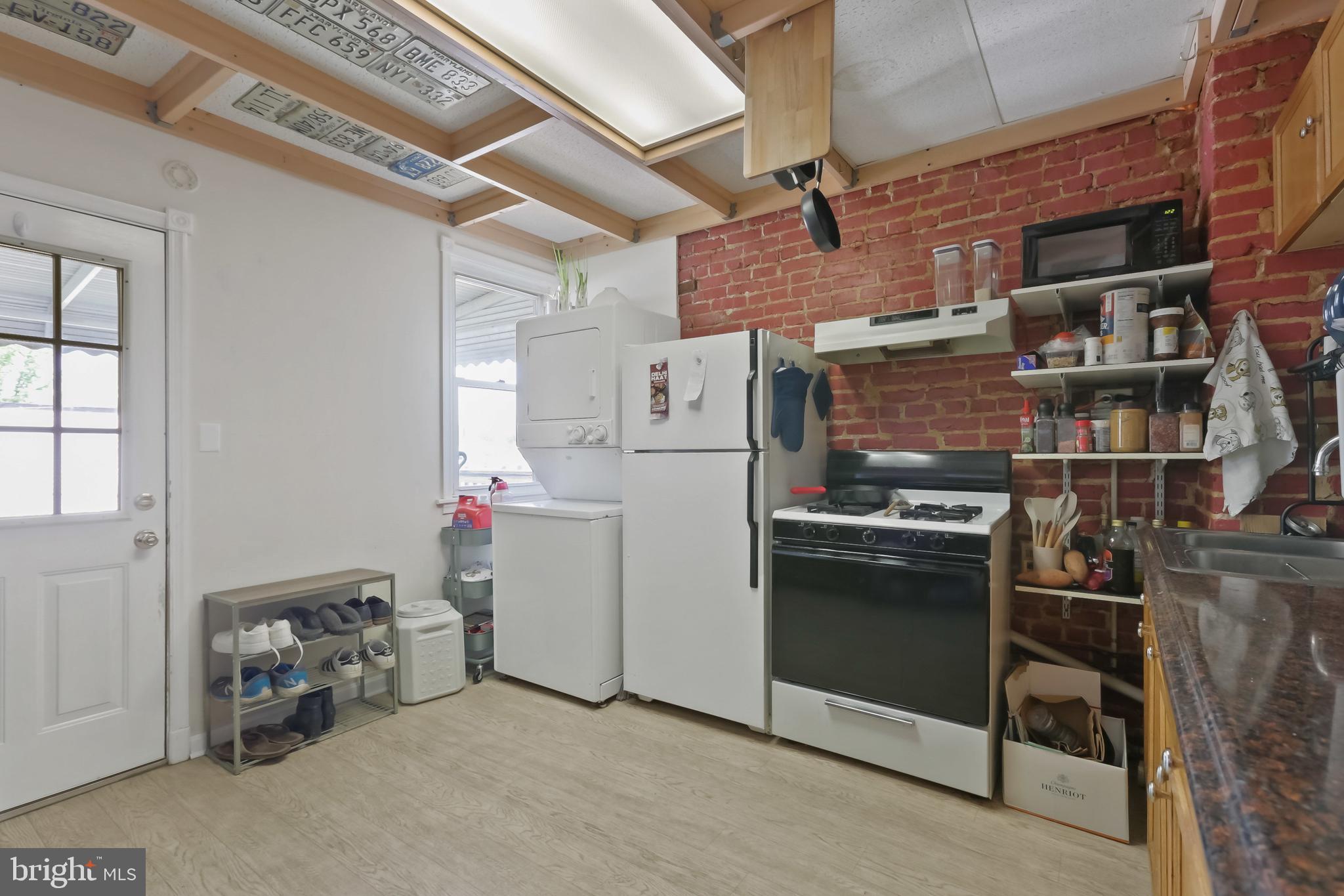 HAMPDEN HISTORIC DISTRICT - Residential