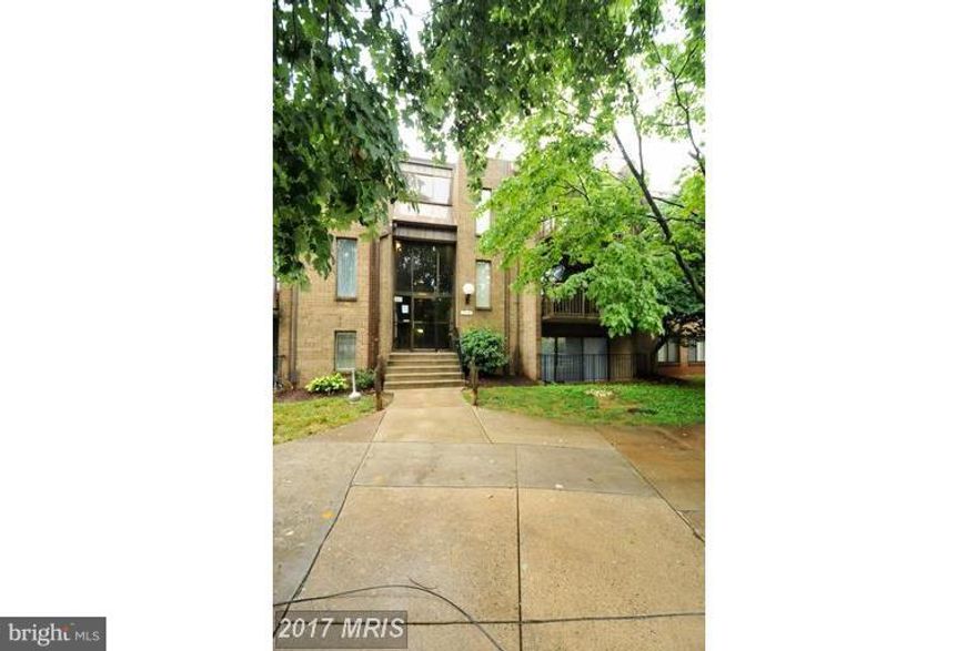 Spacious living room & large bedrooms. Ceramic tile in kitchen, foyer, dining room & baths. Ceiling fans in kitchen, living room and both bedrooms.Separate storage room on same floor. included water & sewer utility, plus POOL. Tenant is responsible for electricity, renters insurance & community required move-in fee of $50. Minimum lease of 12 months.