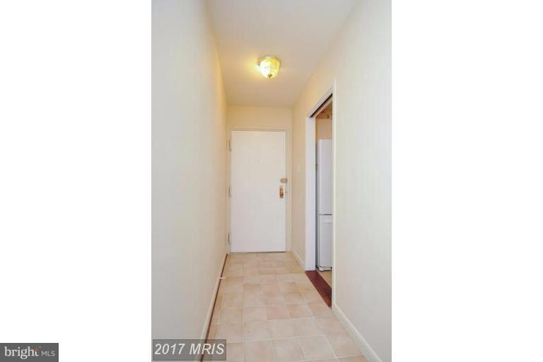 SUMMERTREE CONDO APTS - Residential Lease