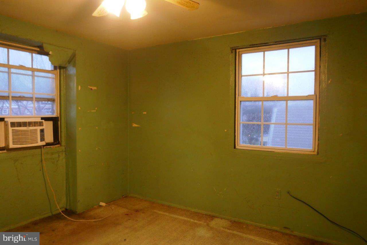 COUNTRY RIDGE - Residential