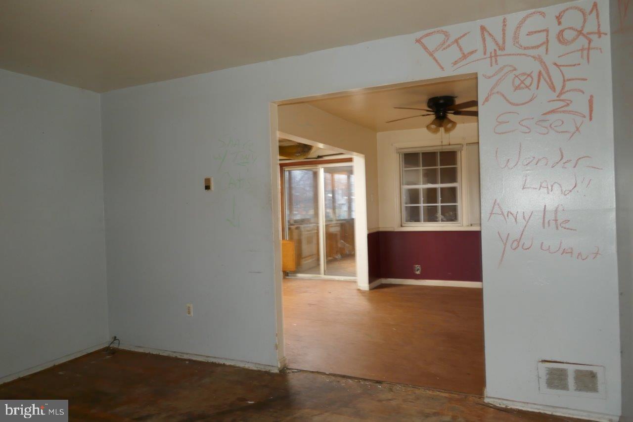 COUNTRY RIDGE - Residential