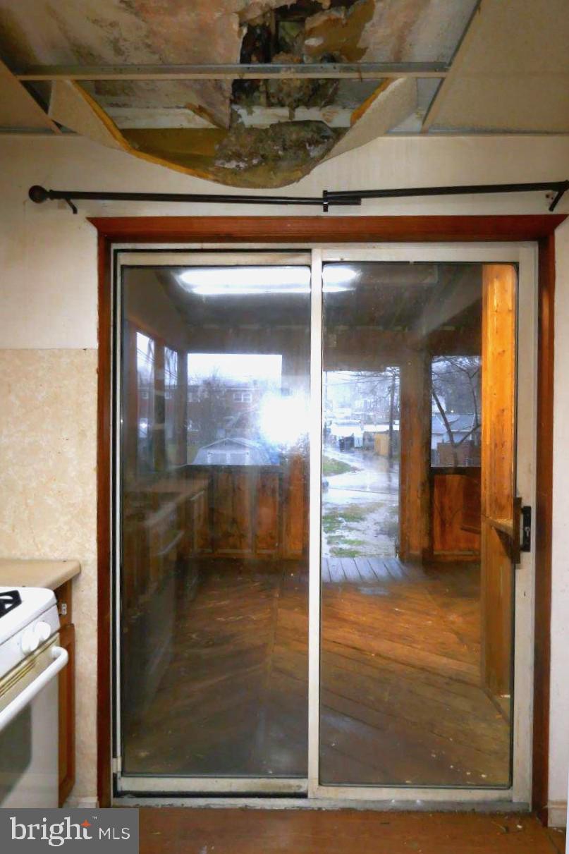 COUNTRY RIDGE - Residential