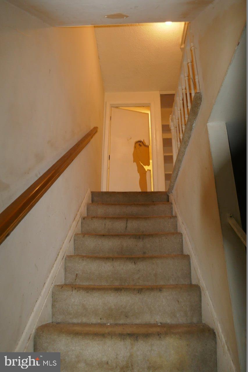 COUNTRY RIDGE - Residential