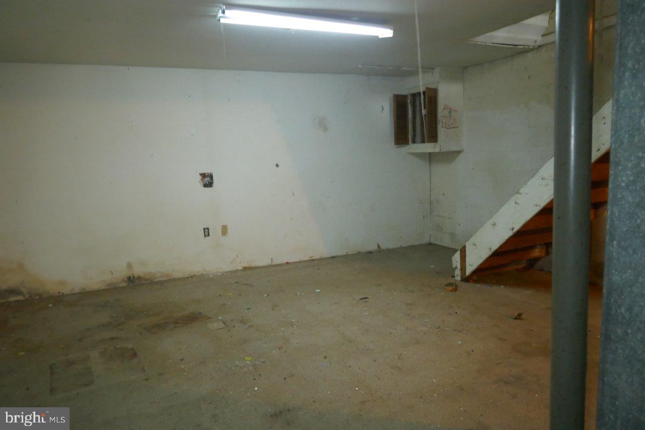 COUNTRY RIDGE - Residential