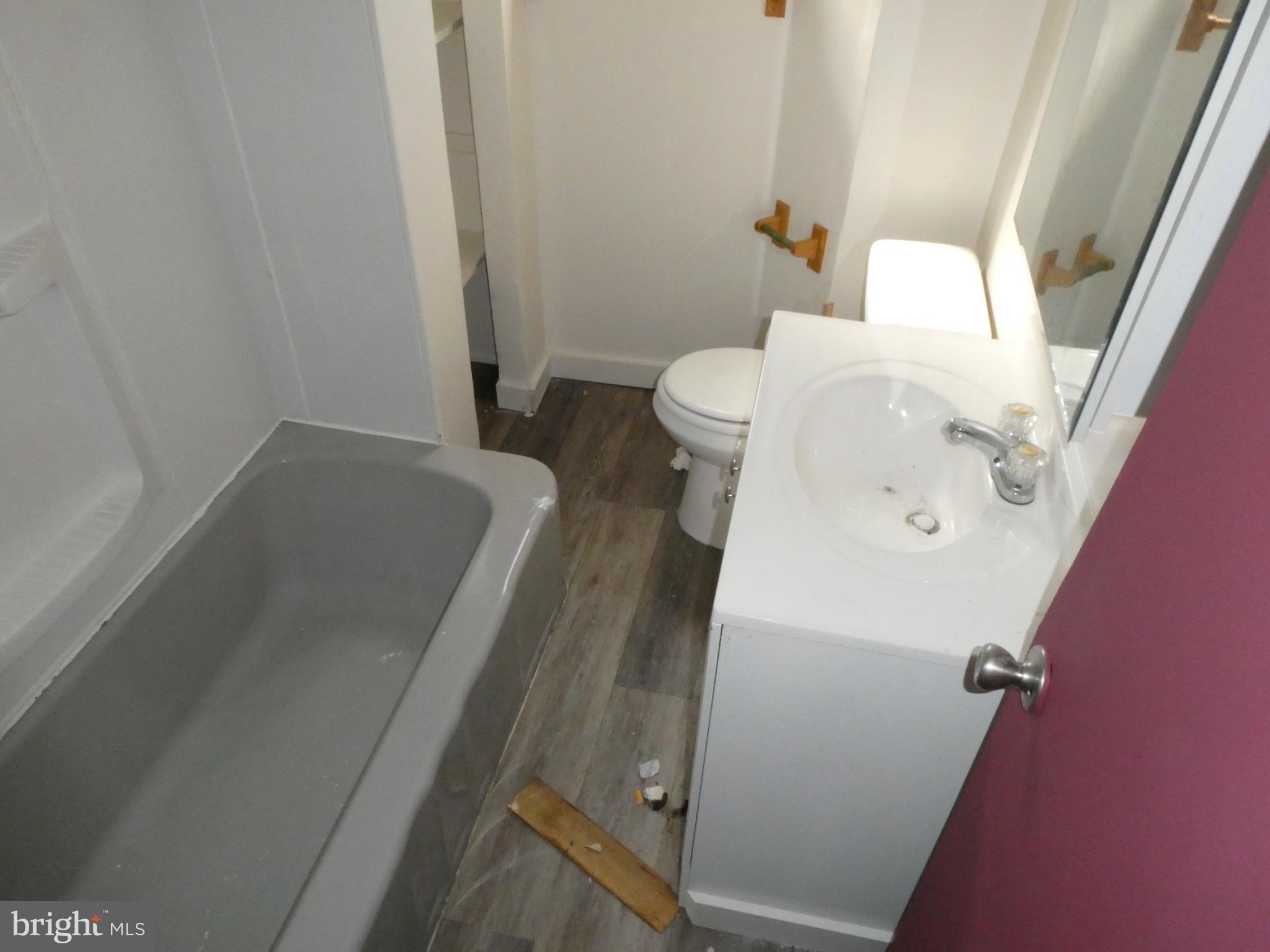 KENSINGTON - Residential