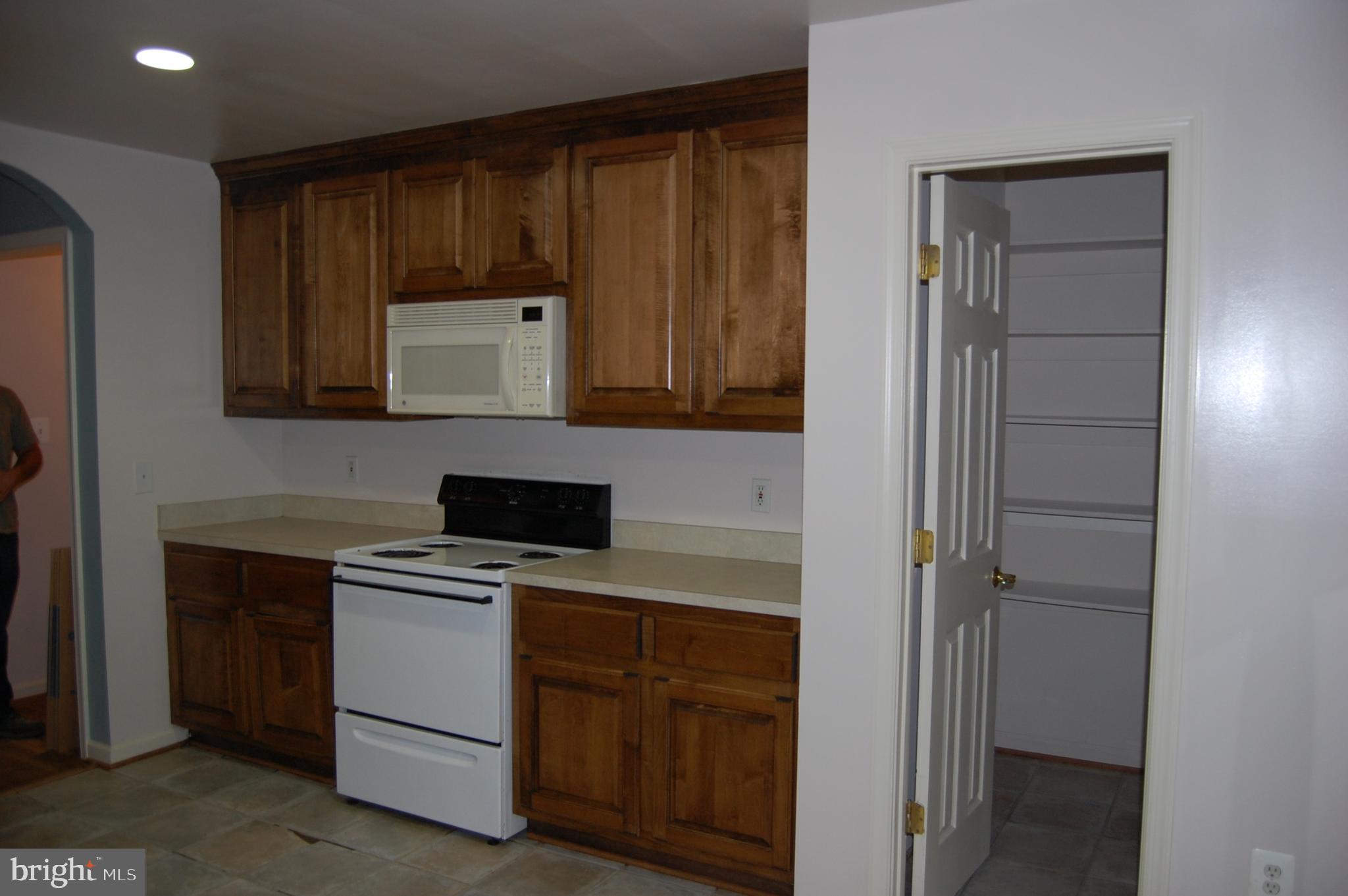 MADISON OAKS - Residential Lease