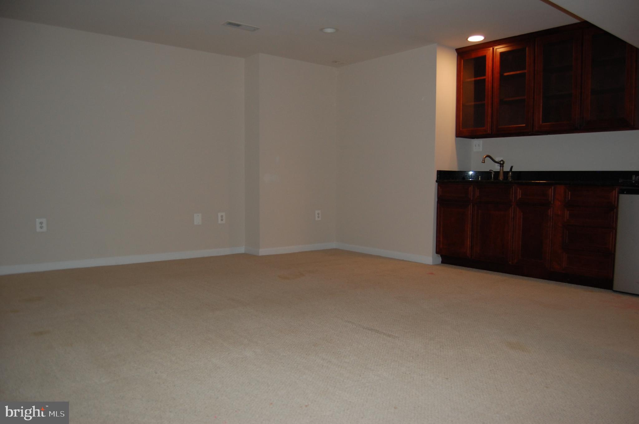 MADISON OAKS - Residential Lease