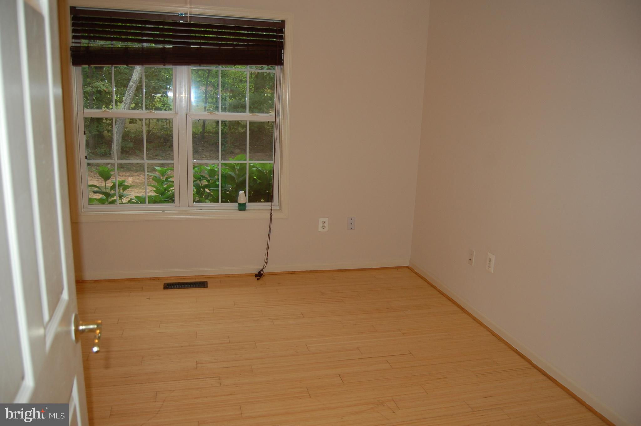 MADISON OAKS - Residential Lease