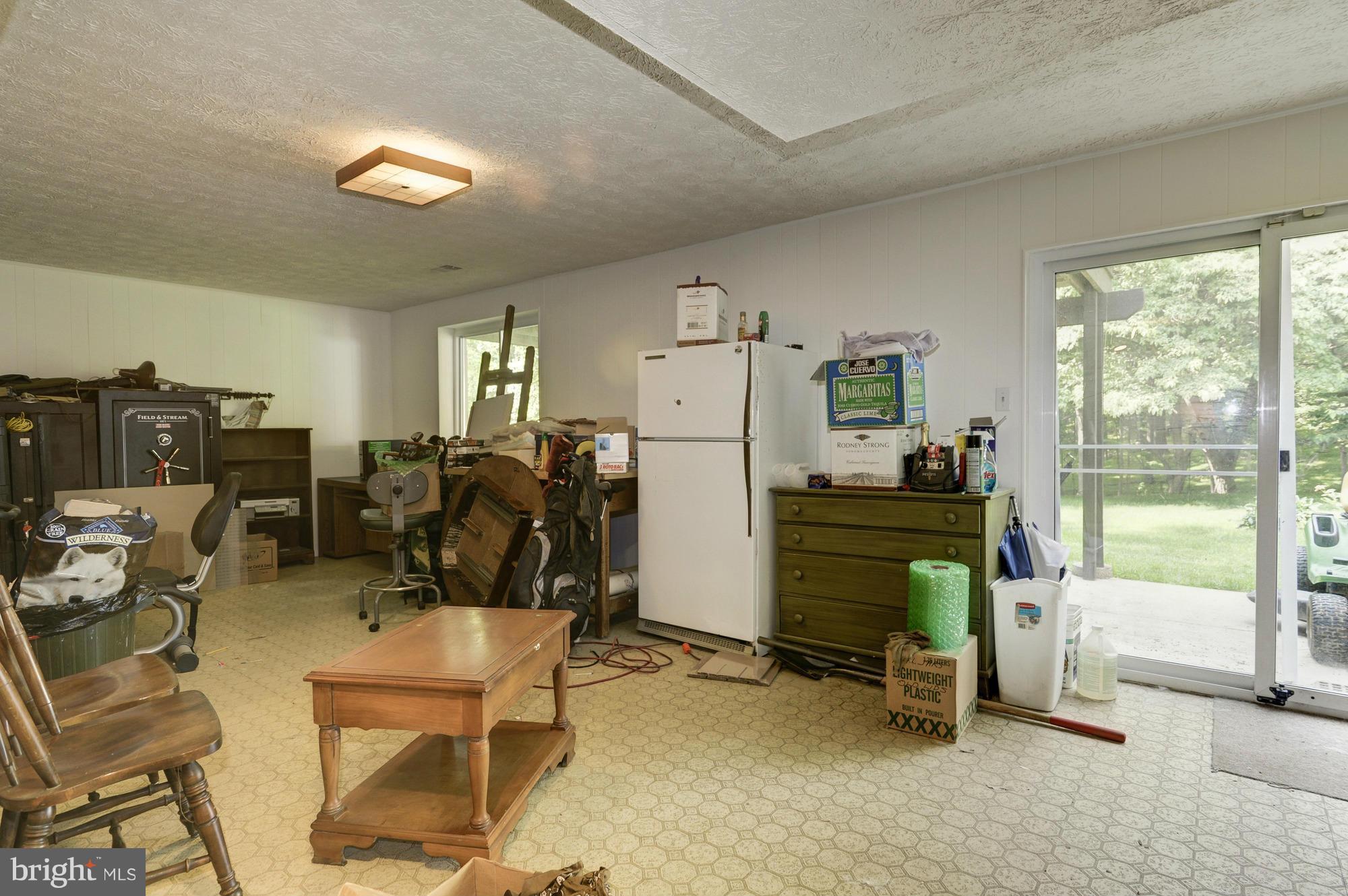 QUINCE ORCHARD MANOR - Residential