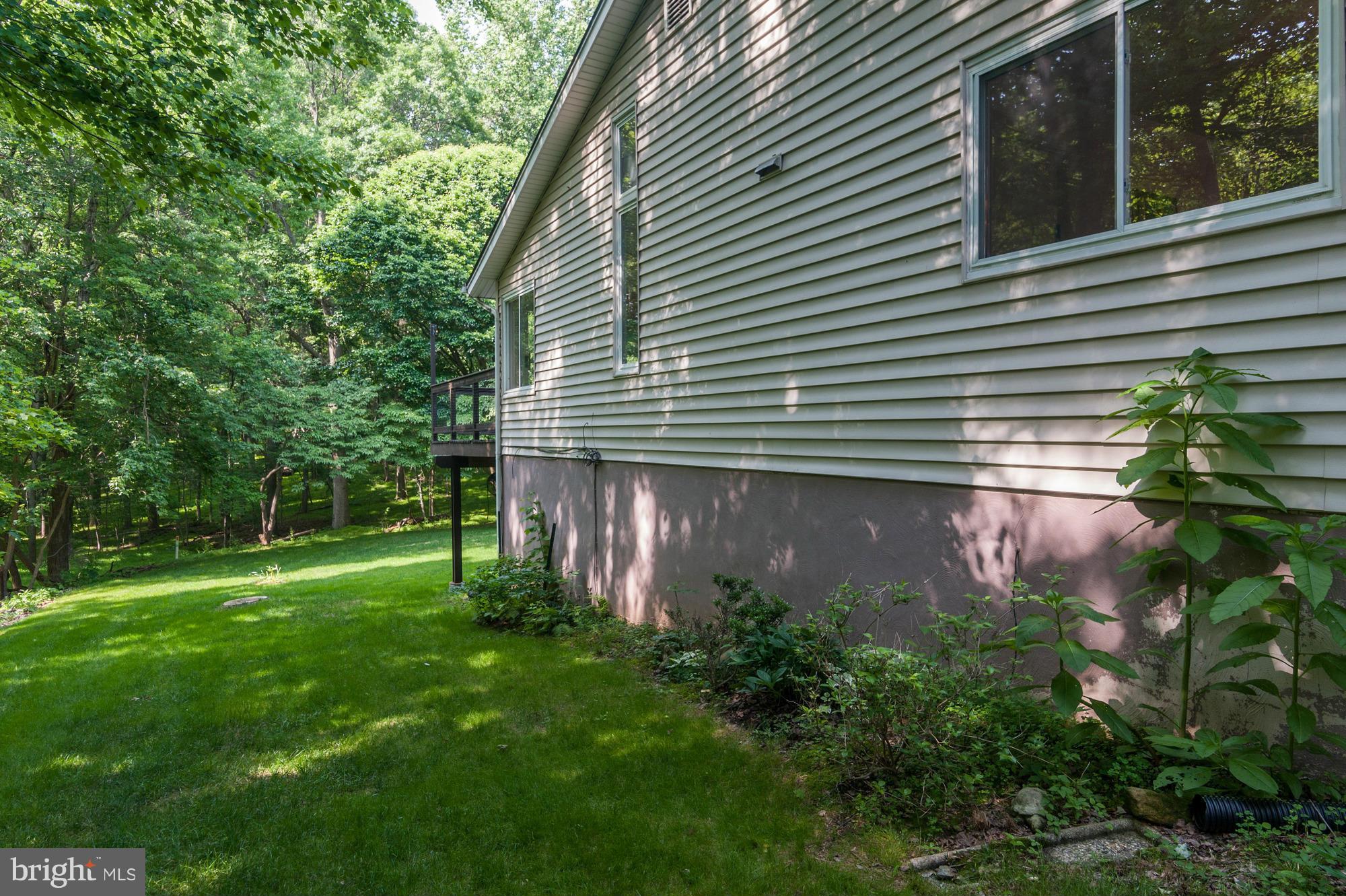 QUINCE ORCHARD MANOR - Residential