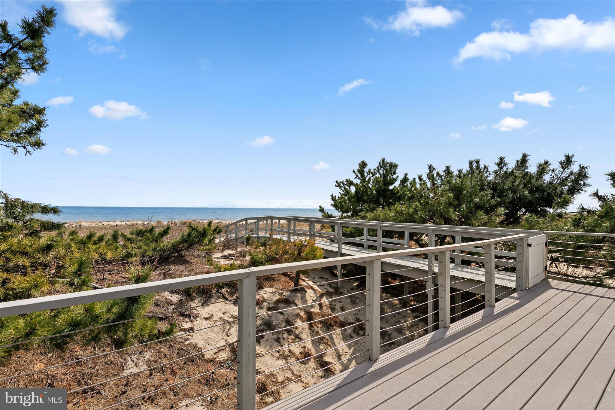 MIDDLESEX BEACH - Residential