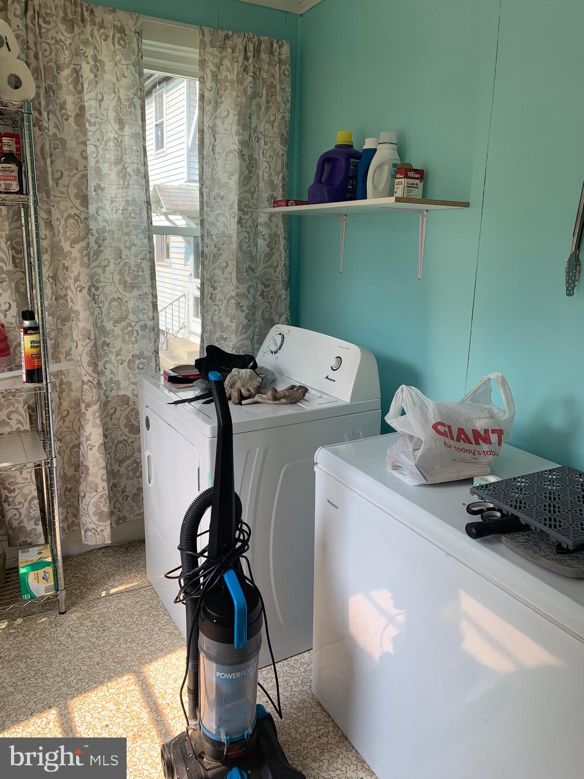 MIDDLEPORT - Residential