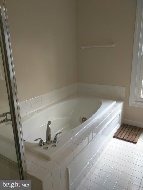 COURTHOUSE STATION - Residential Lease