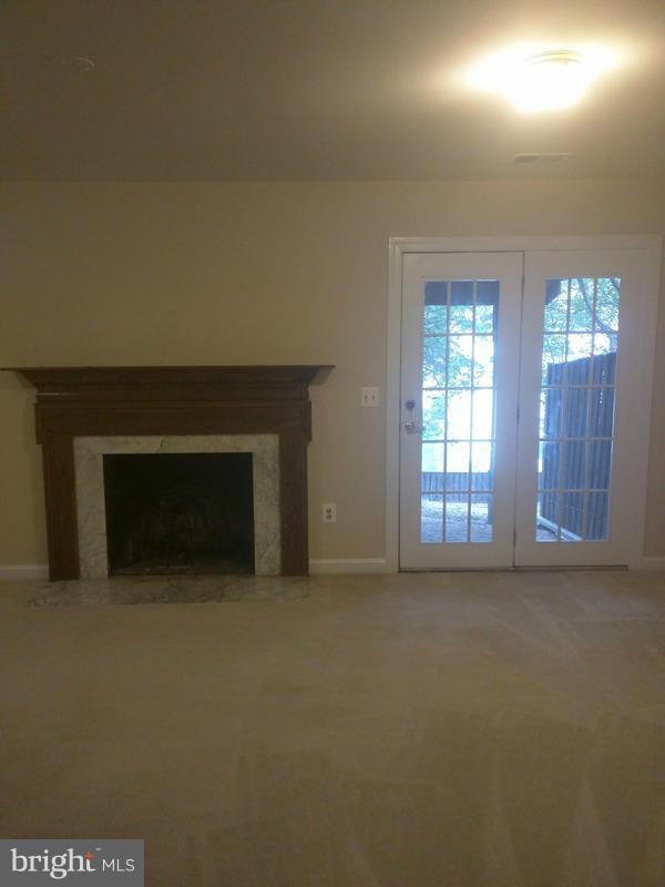 COURTHOUSE STATION - Residential Lease