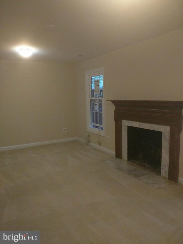 COURTHOUSE STATION - Residential Lease