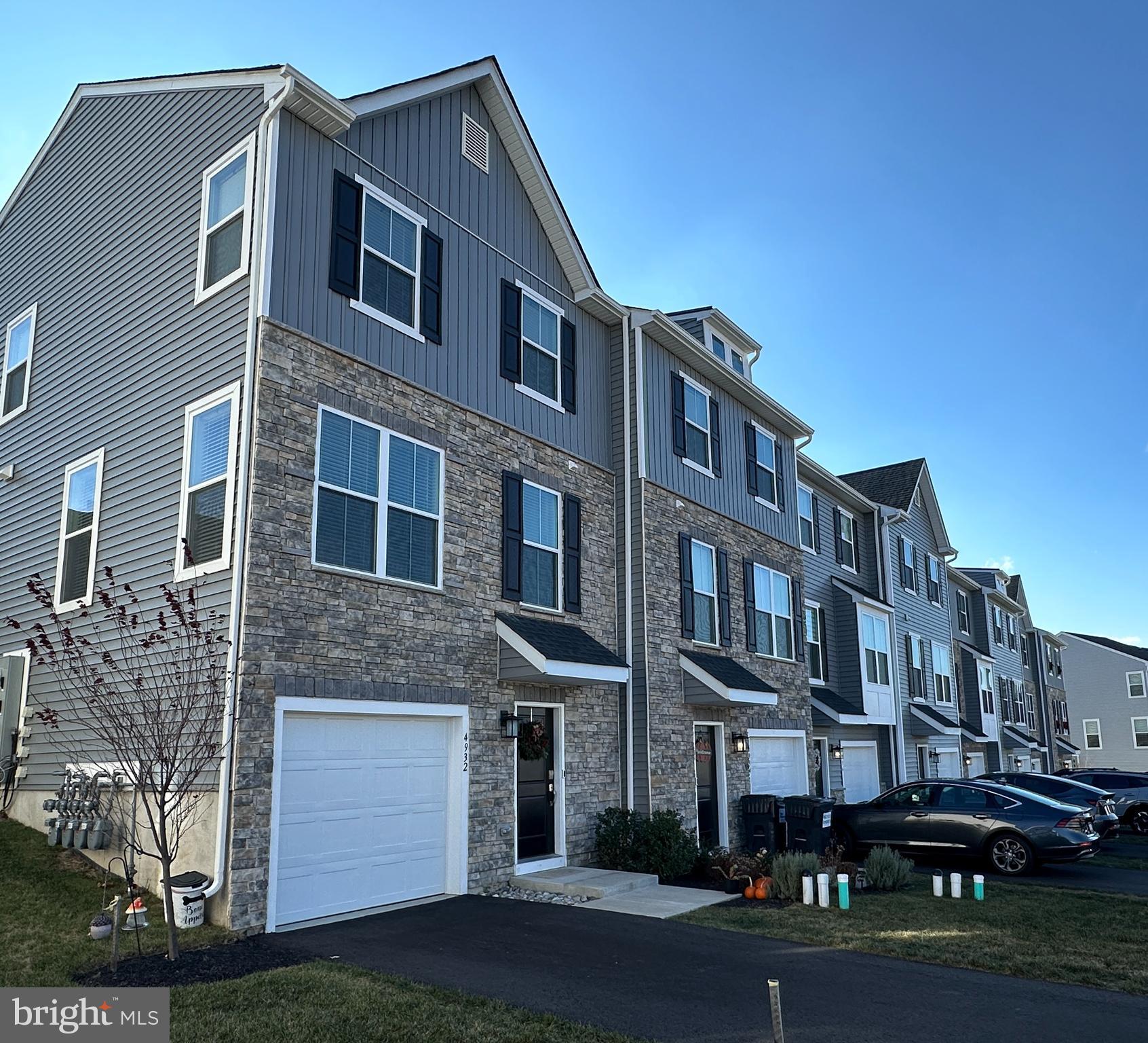 BROOKSIDE COURT AT UPPER SAUCON - Residential