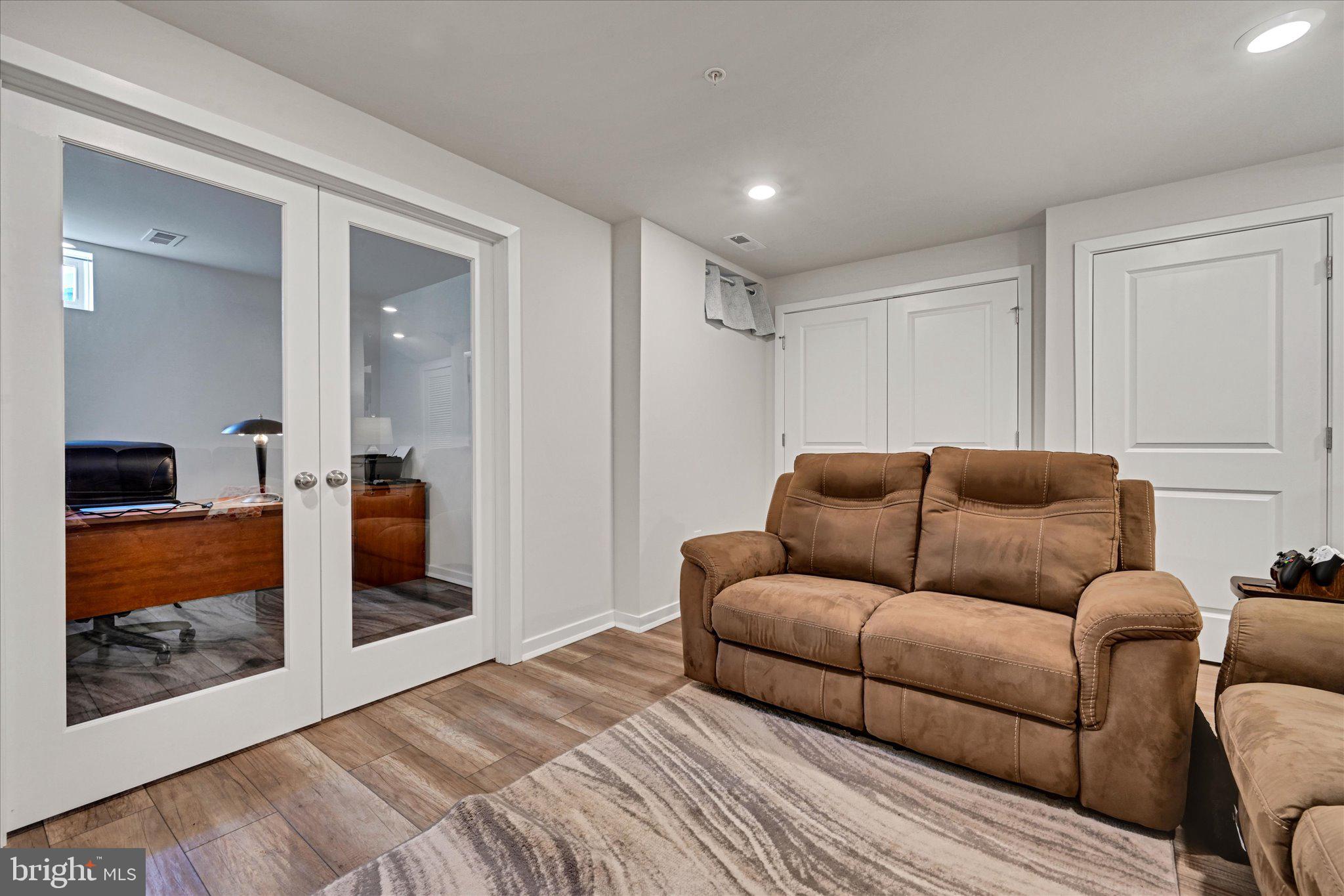 BROOKSIDE COURT AT UPPER SAUCON - Residential