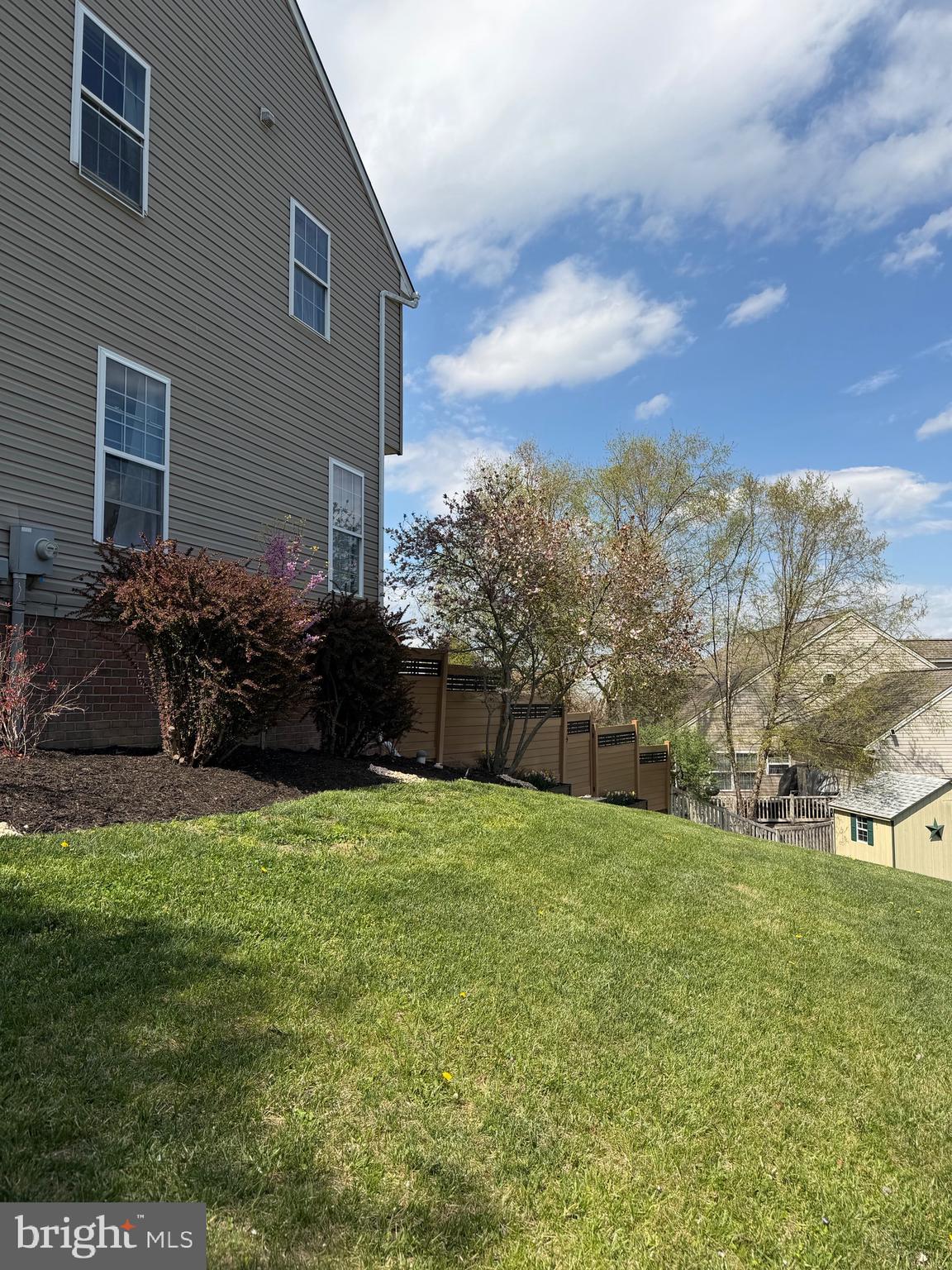 1080 CRANBERRY LANE W