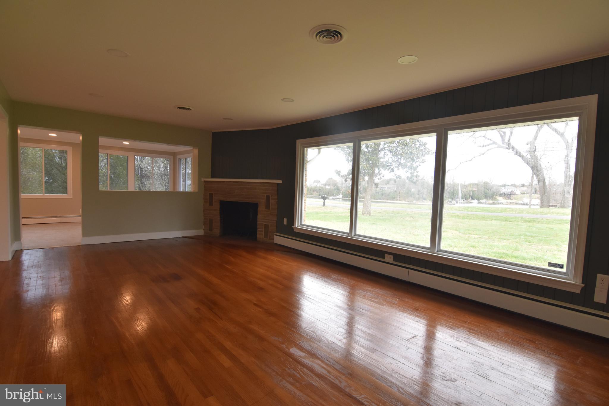 TOWN CREEK - Residential Lease