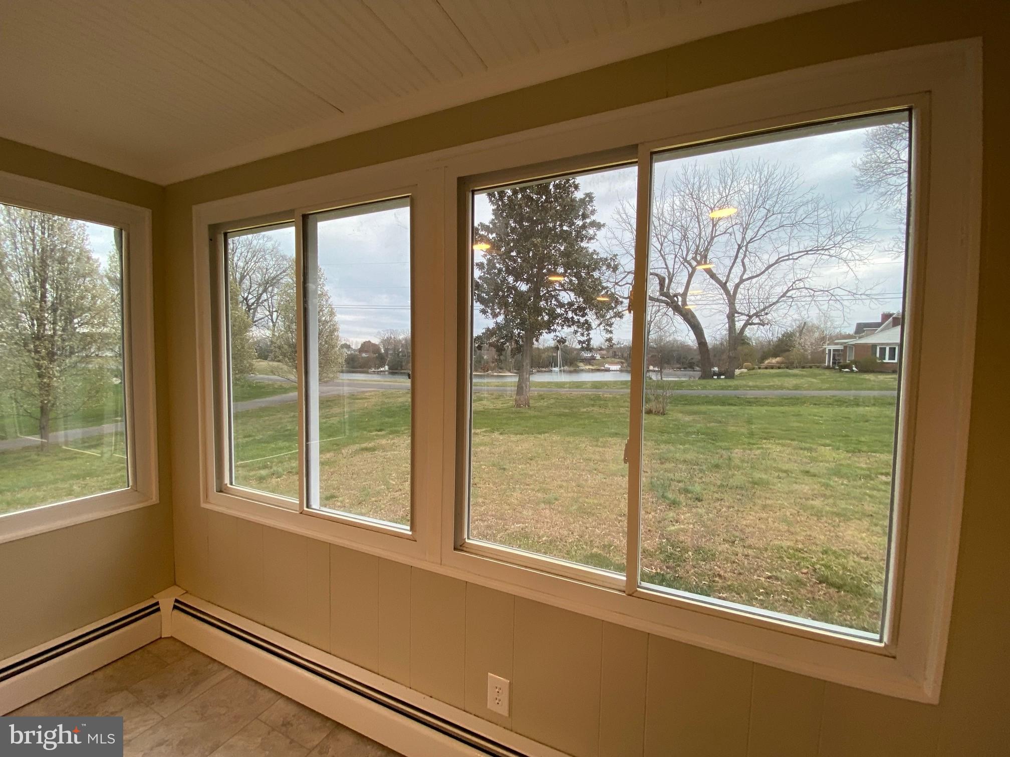 TOWN CREEK - Residential Lease