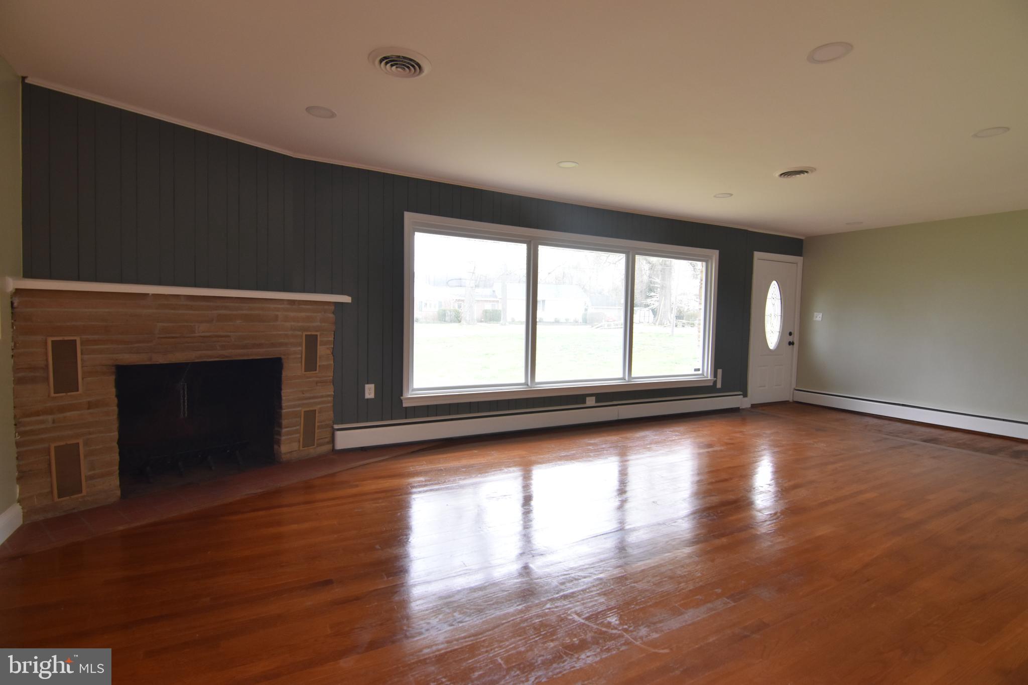 TOWN CREEK - Residential Lease