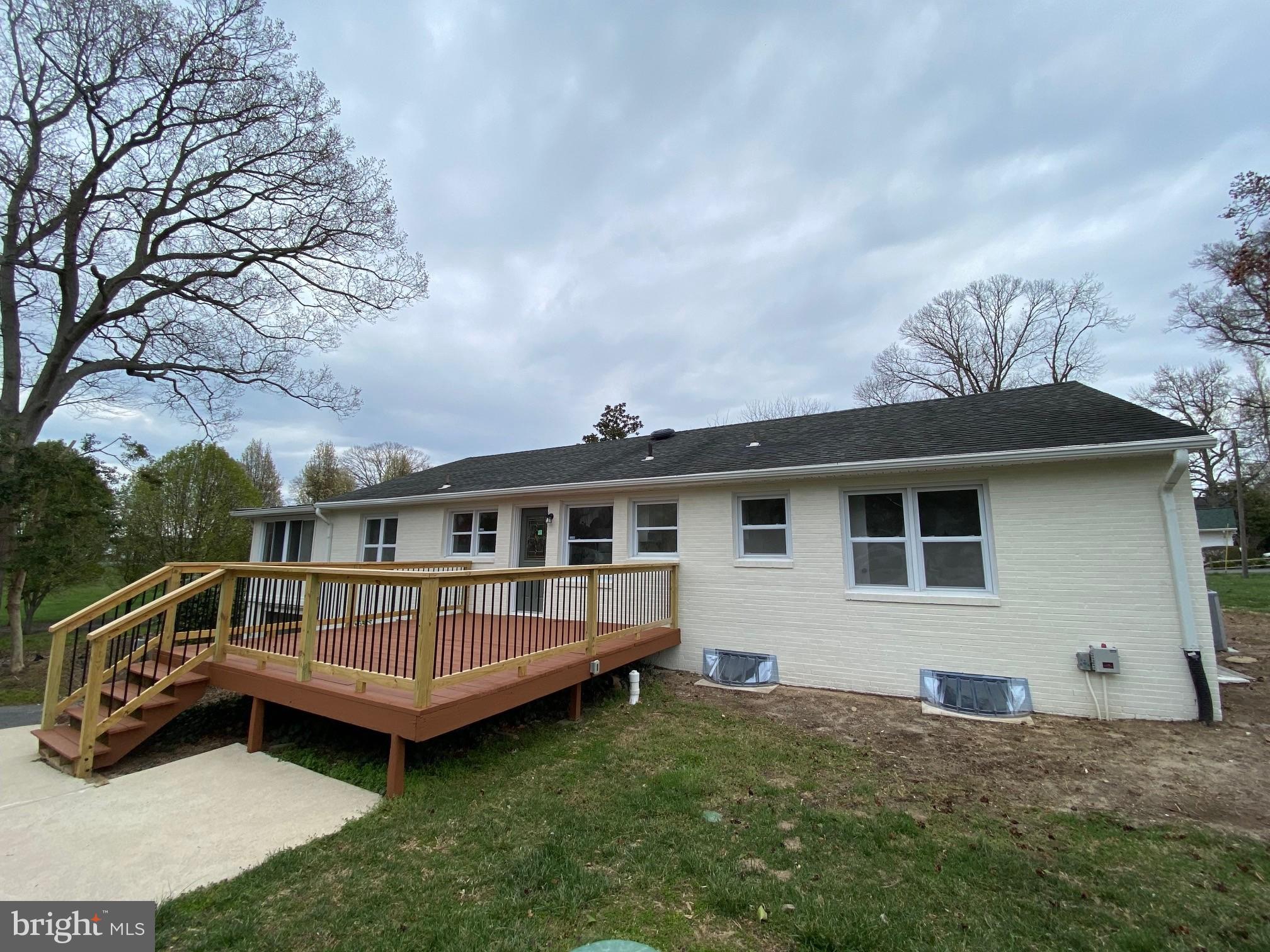 TOWN CREEK - Residential Lease