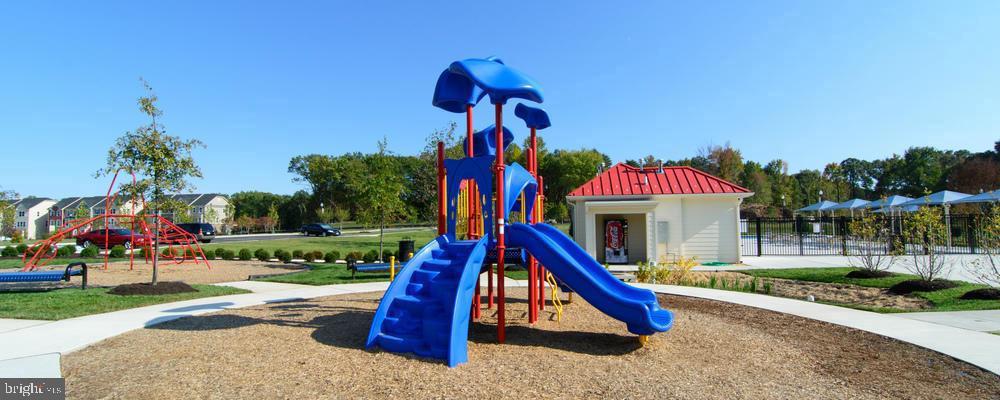 CREEKSIDE VILLAGE AT TANYARD SPRINGS - Residential